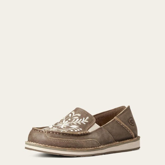 Ariat Shoes - Ariat NWOT cruiser Embroidered slip on loafer moccasin shoes size 8B